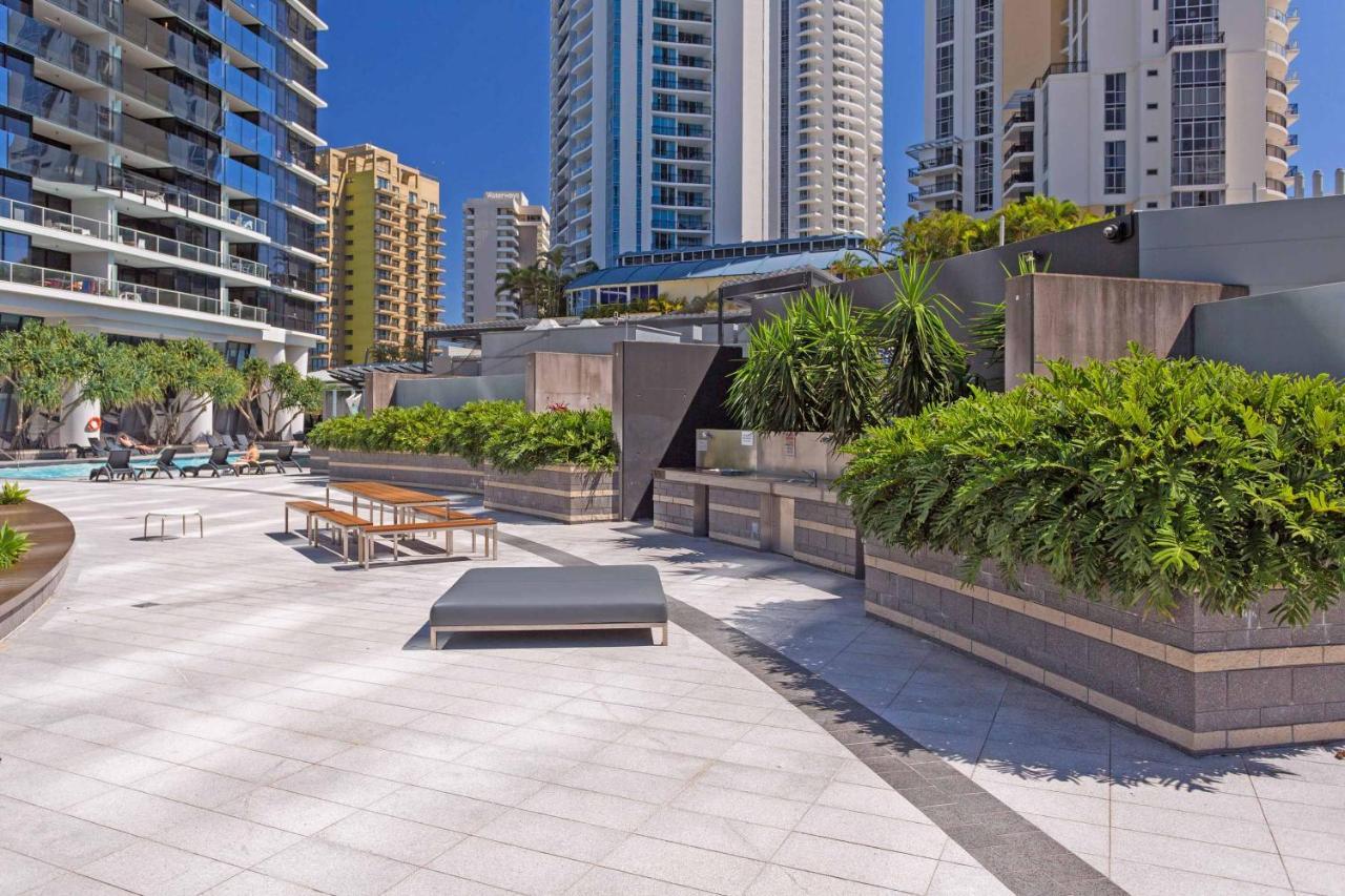 Holiday Holiday Circle On Cavill Apartments Голд-Кост Экстерьер фото