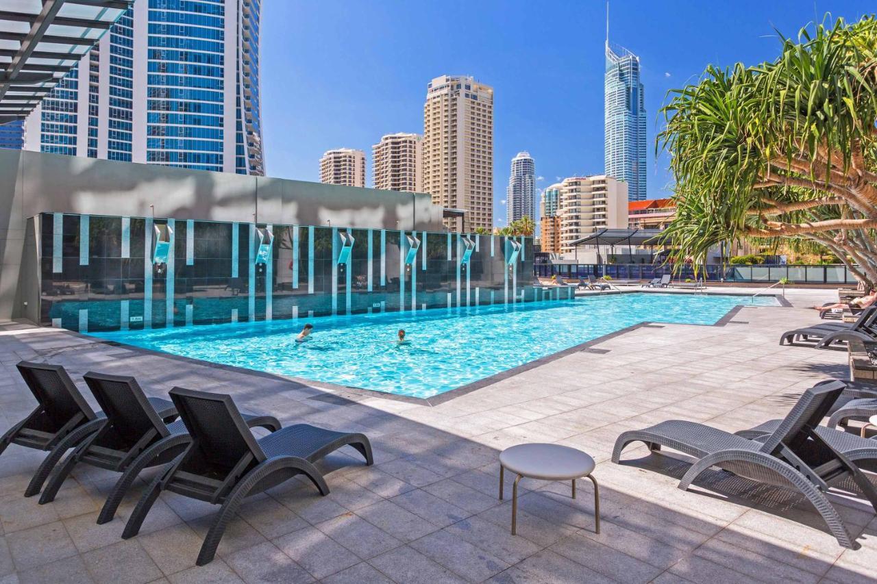 Holiday Holiday Circle On Cavill Apartments Голд-Кост Экстерьер фото